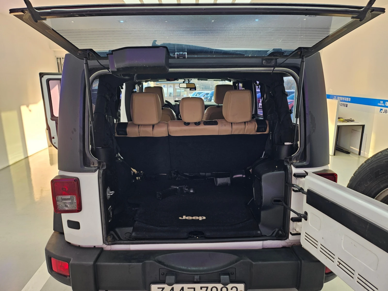 Jeep Wrangler 2.8* КРАЙНА ЦЕНА, снимка 12 - Автомобили и джипове - 55349074