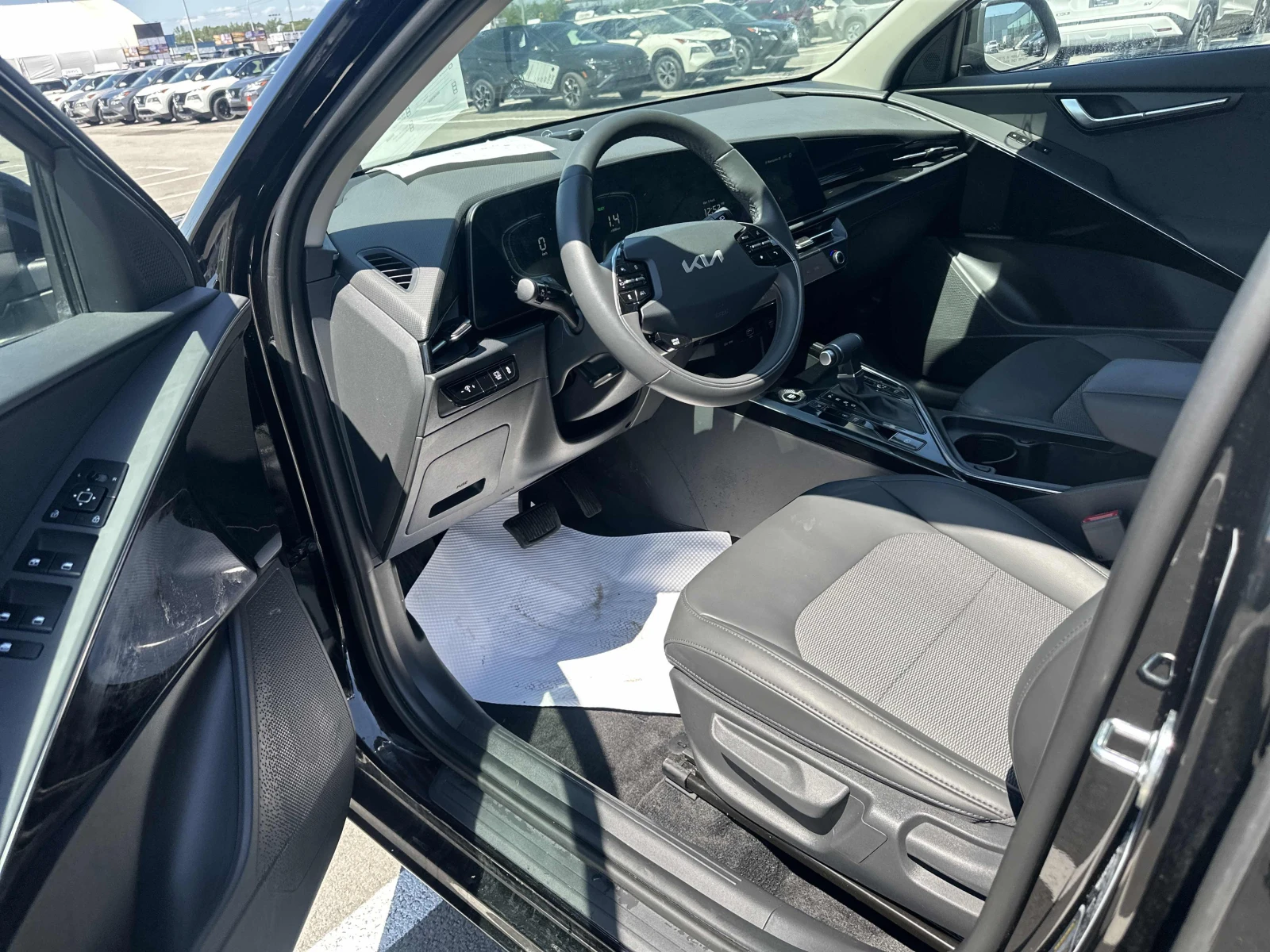 Kia Niro ПРОГНОЗНА ЦЕНА до БГ, снимка 5 - Автомобили и джипове - 55579034