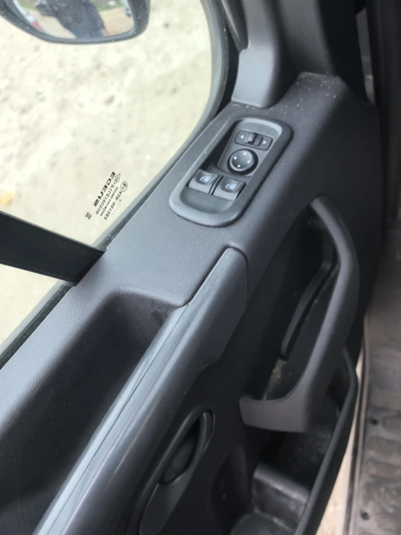 Renault Master 2.3dci, снимка 13 - Бусове и автобуси - 52569933