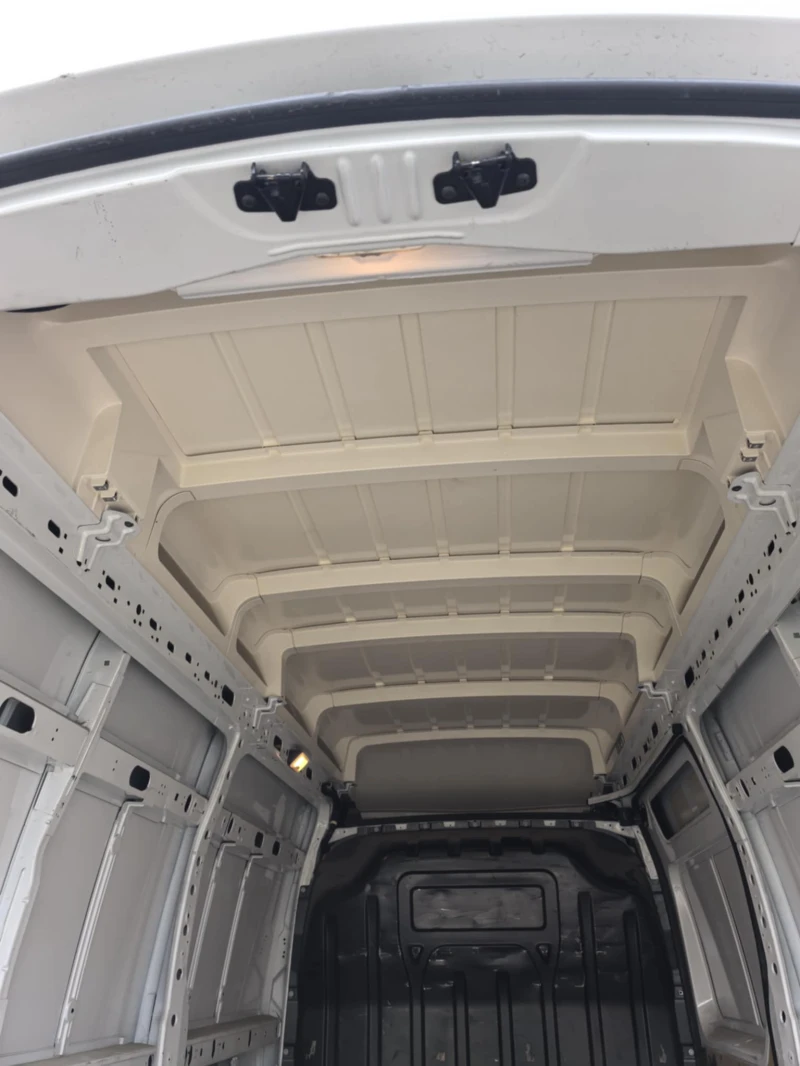 Renault Master 2.3dci, снимка 10 - Бусове и автобуси - 52569933