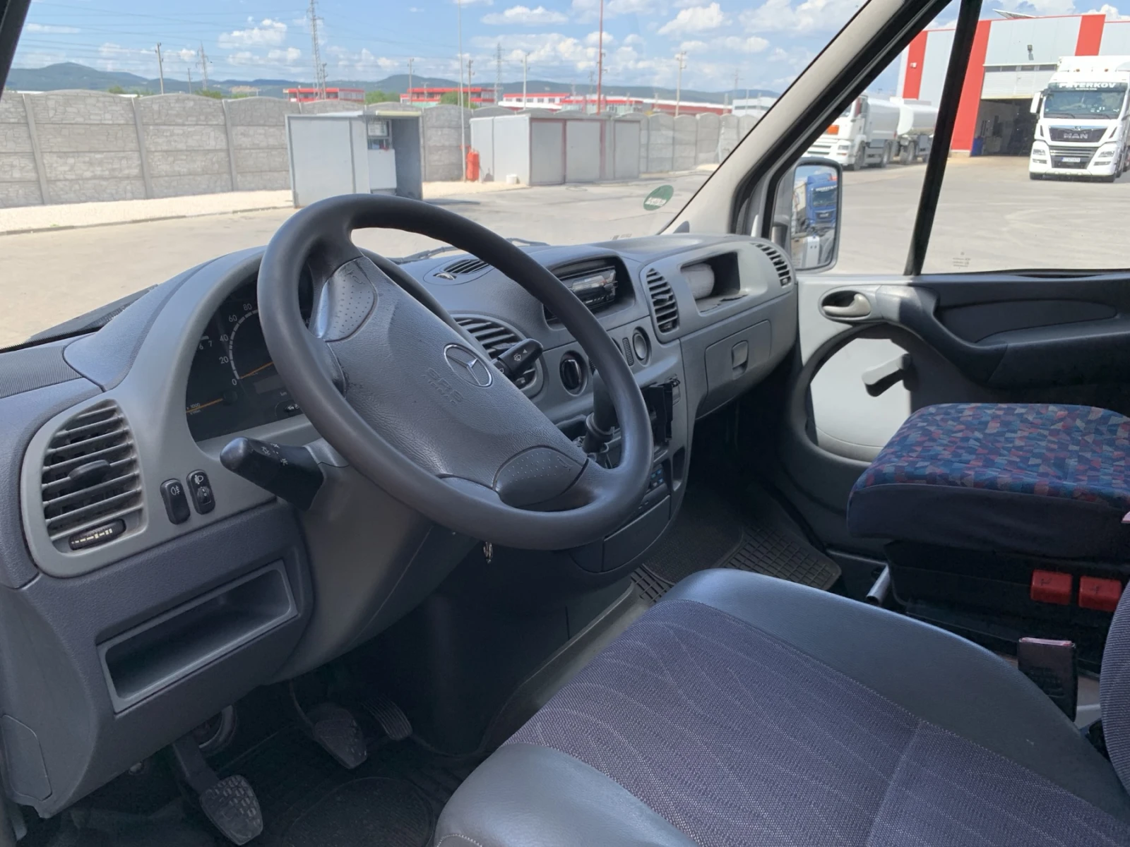 Mercedes-Benz Sprinter 313 2. CDI - изображение 10
