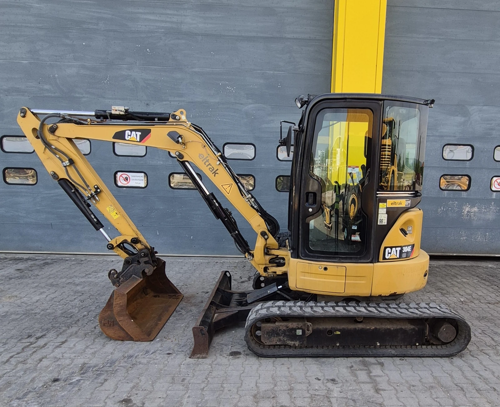 Багер Cat 304Е CR, снимка 6 - Индустриална техника - 47534668
