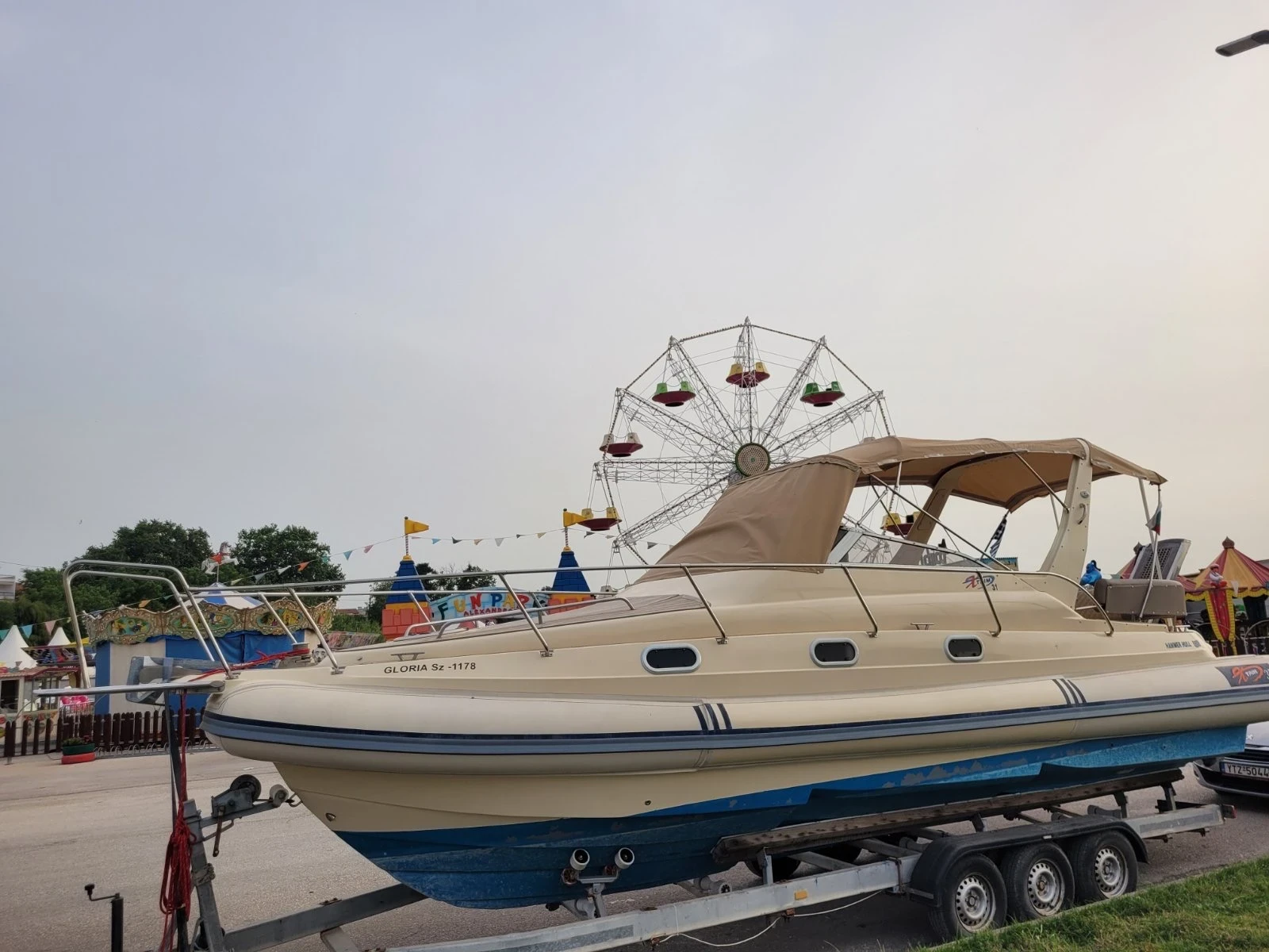 Моторна яхта Admiral Extrem 31, снимка 12 - Воден транспорт - 53765651