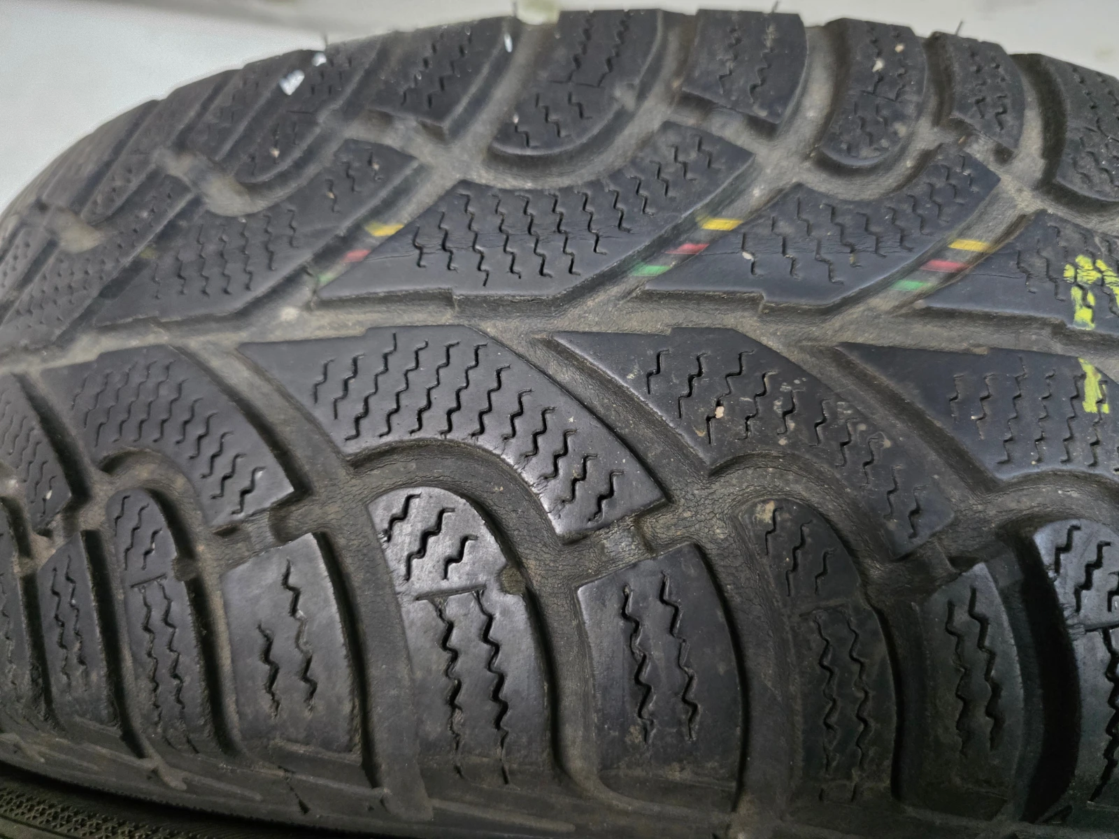 ���� 175/65R15 | Mobile.bg � ����������� 4