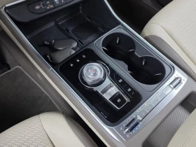 Kia Carnival 7-Seater Signature| 202к.с., снимка 9
