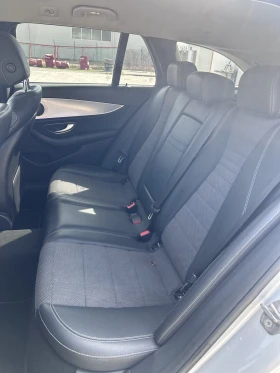 Mercedes-Benz E 200, снимка 10