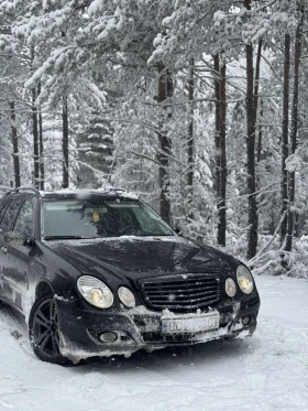 Mercedes-Benz E 200, снимка 1