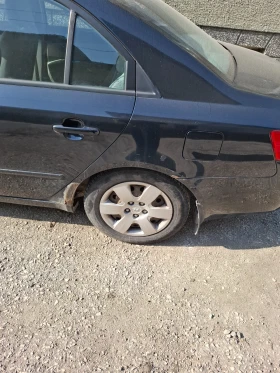 Hyundai Sonata NF - 1800 € / 3520.49 лв. - 66102559 5