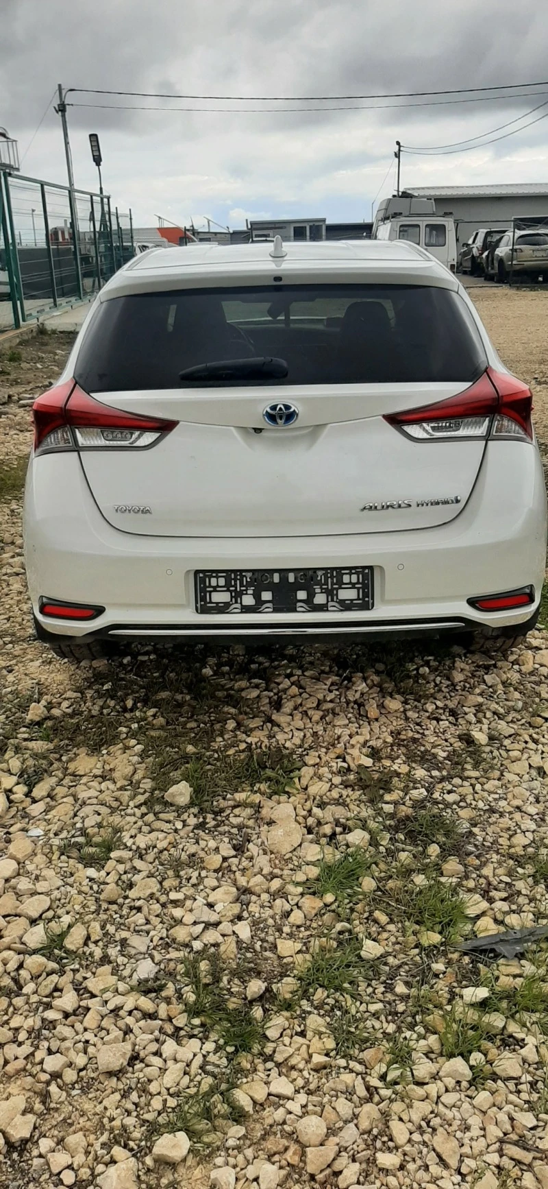 Toyota Auris, снимка 1 - Автомобили и джипове - 40395386