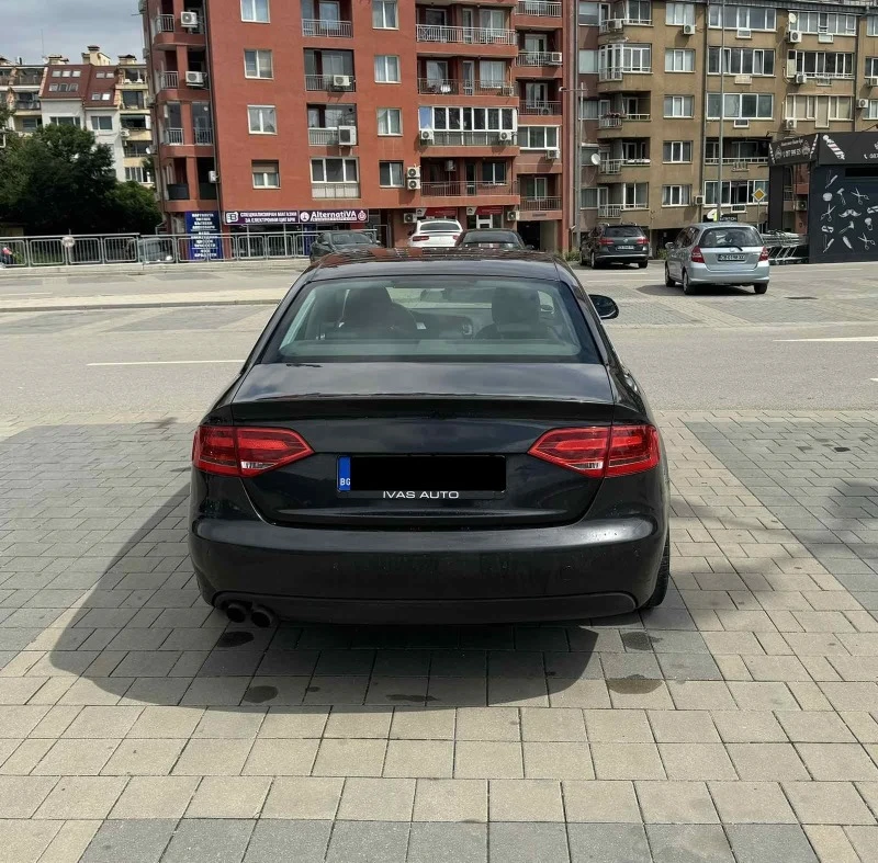 Audi A4 1.8i, снимка 4 - Автомобили и джипове - 47164867