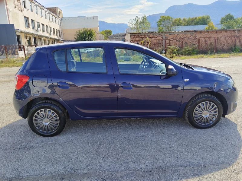 Dacia Sandero 1.2 * Климатик* , снимка 3 - Автомобили и джипове - 47346479