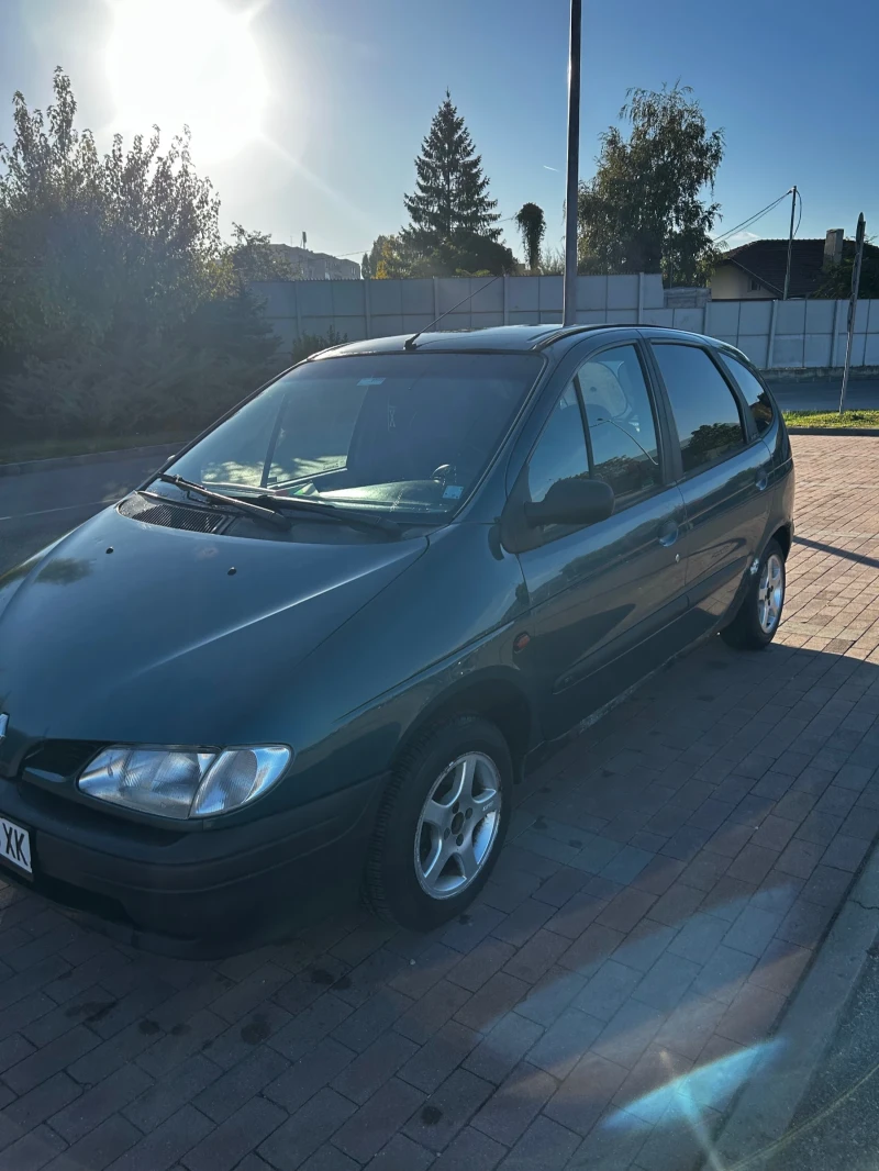 Renault Megane, снимка 2 - Автомобили и джипове - 47455636