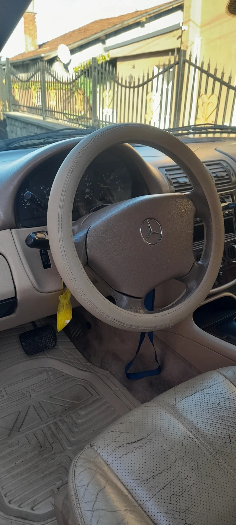 Mercedes-Benz ML 270, снимка 8 - Автомобили и джипове - 48047359