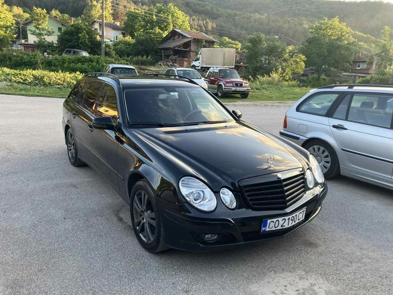 Mercedes-Benz E 200, снимка 11 - Автомобили и джипове - 49274872