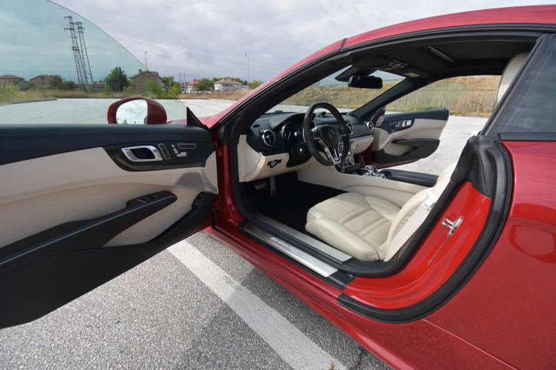 Mercedes-Benz SL 63 AMG Roadster, снимка 10 - Автомобили и джипове - 51926752