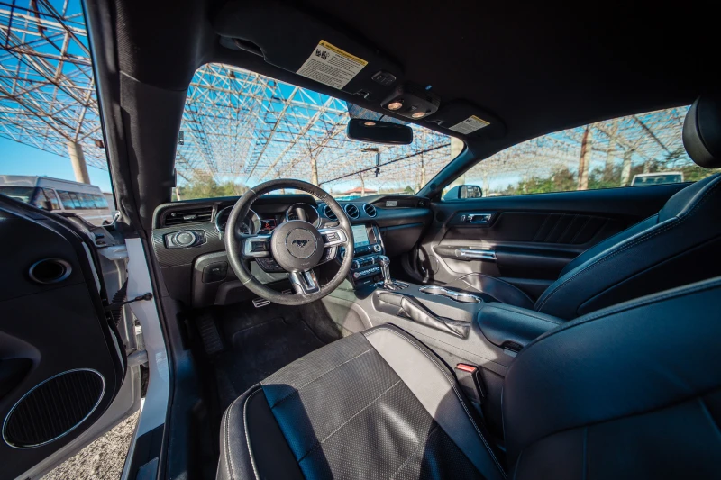 Ford Mustang 2.3 ECOBOOST, снимка 11 - Автомобили и джипове - 52975178