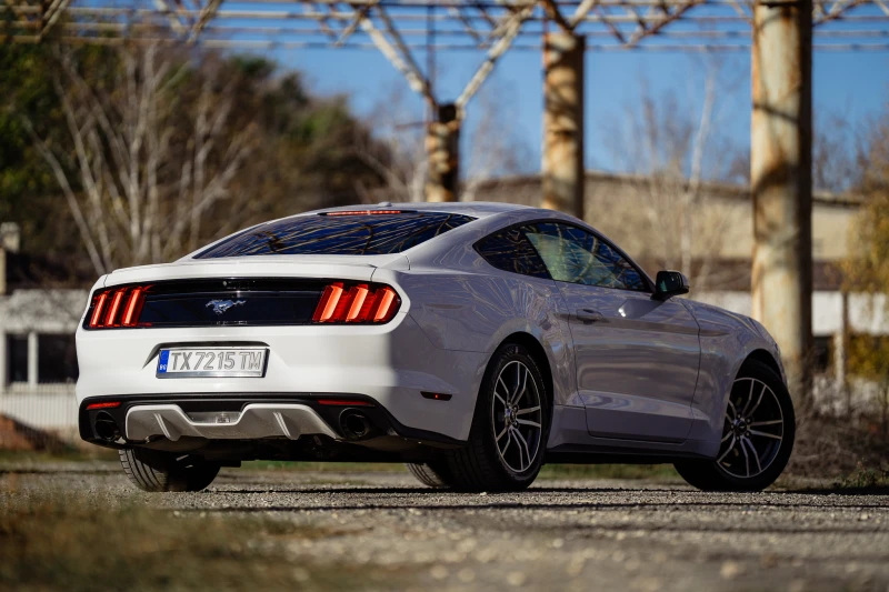 Ford Mustang 2.3 ECOBOOST, снимка 7 - Автомобили и джипове - 52975178