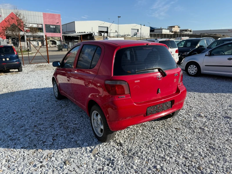 Toyota Yaris 1.0 70кс 4 цилиндъра, снимка 6 - Автомобили и джипове - 53367833