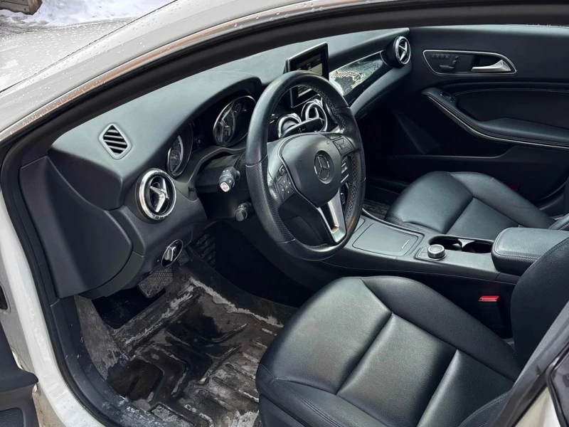 Mercedes-Benz CLA 250 * CARFAX * ЦЕНА ДО БГ, снимка 7 - Автомобили и джипове - 53469353