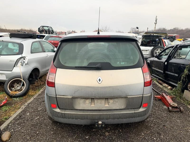 Renault Scenic II, 1.9dCI, NAVI, 2005 г., снимка 5 - Автомобили и джипове - 27407462