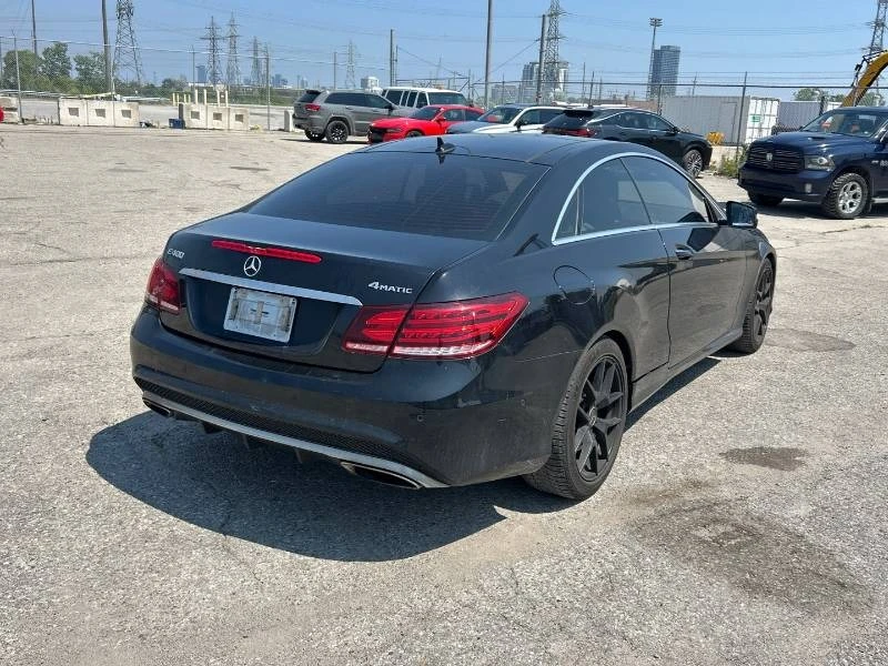 Mercedes-Benz E 400 * 4MATIC * 2 КЛЮЧА * КОМПЛЕКТ ГУМИ * CARFAX, снимка 5 - Автомобили и джипове - 55342611