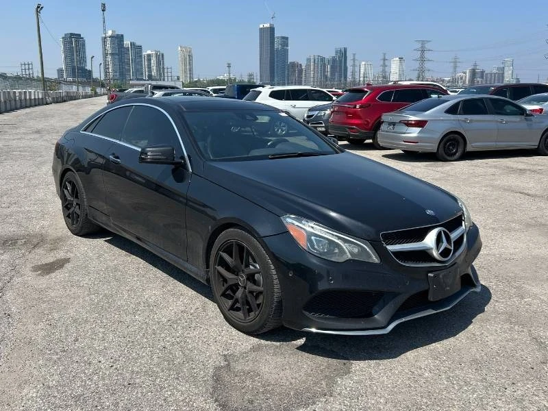 Mercedes-Benz E 400 * 4MATIC * 2 КЛЮЧА * КОМПЛЕКТ ГУМИ * CARFAX, снимка 4 - Автомобили и джипове - 55342611