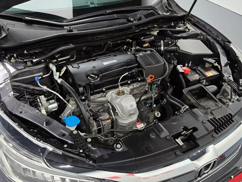 Honda Accord 2.4 9Th Generation, снимка 12 - Автомобили и джипове - 55750879