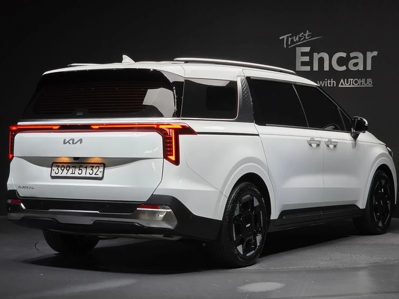 Kia Carnival 7-Seater Signature| 202к.с., снимка 2 - Автомобили и джипове - 55940993