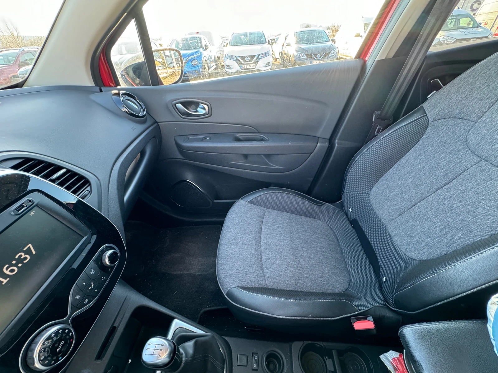 Renault Captur Intense | Mobile.bg � ����������� 12