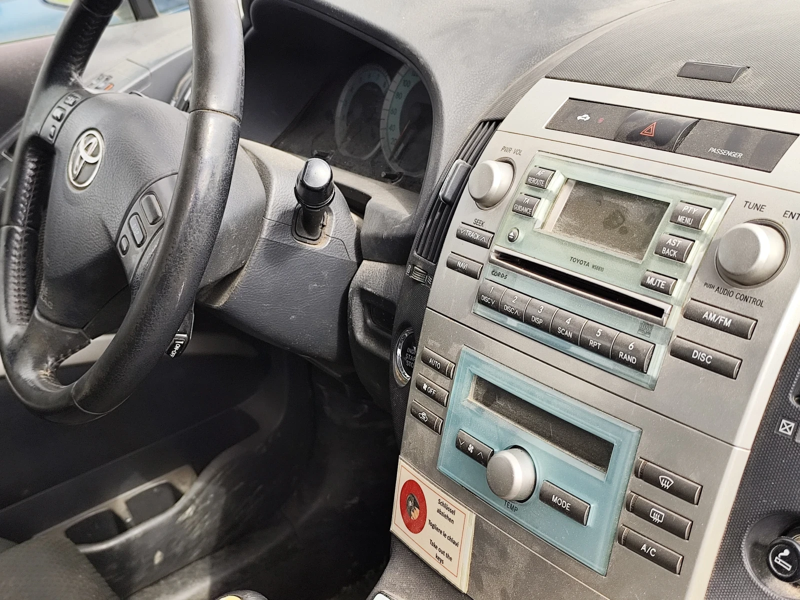 Toyota Corolla verso 1.8i 7места  - изображение 5