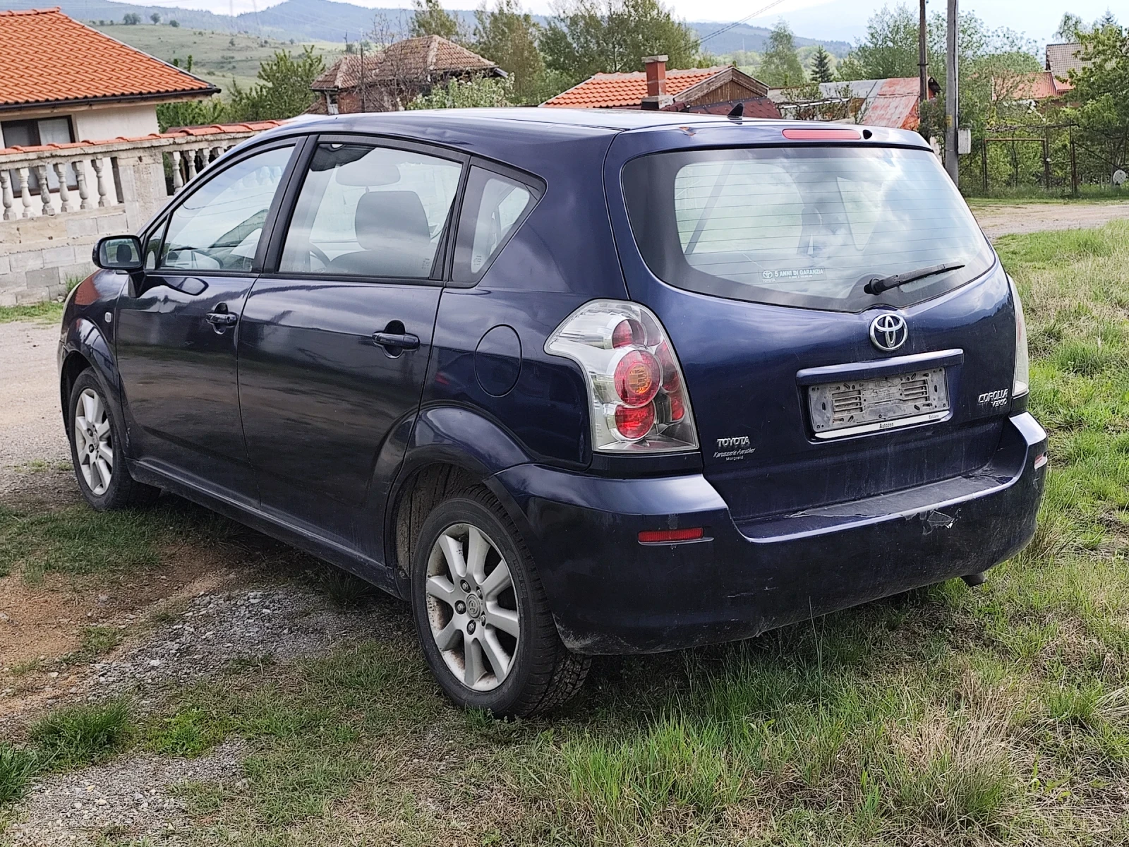 Toyota Corolla verso 1.8i 7места  - изображение 3