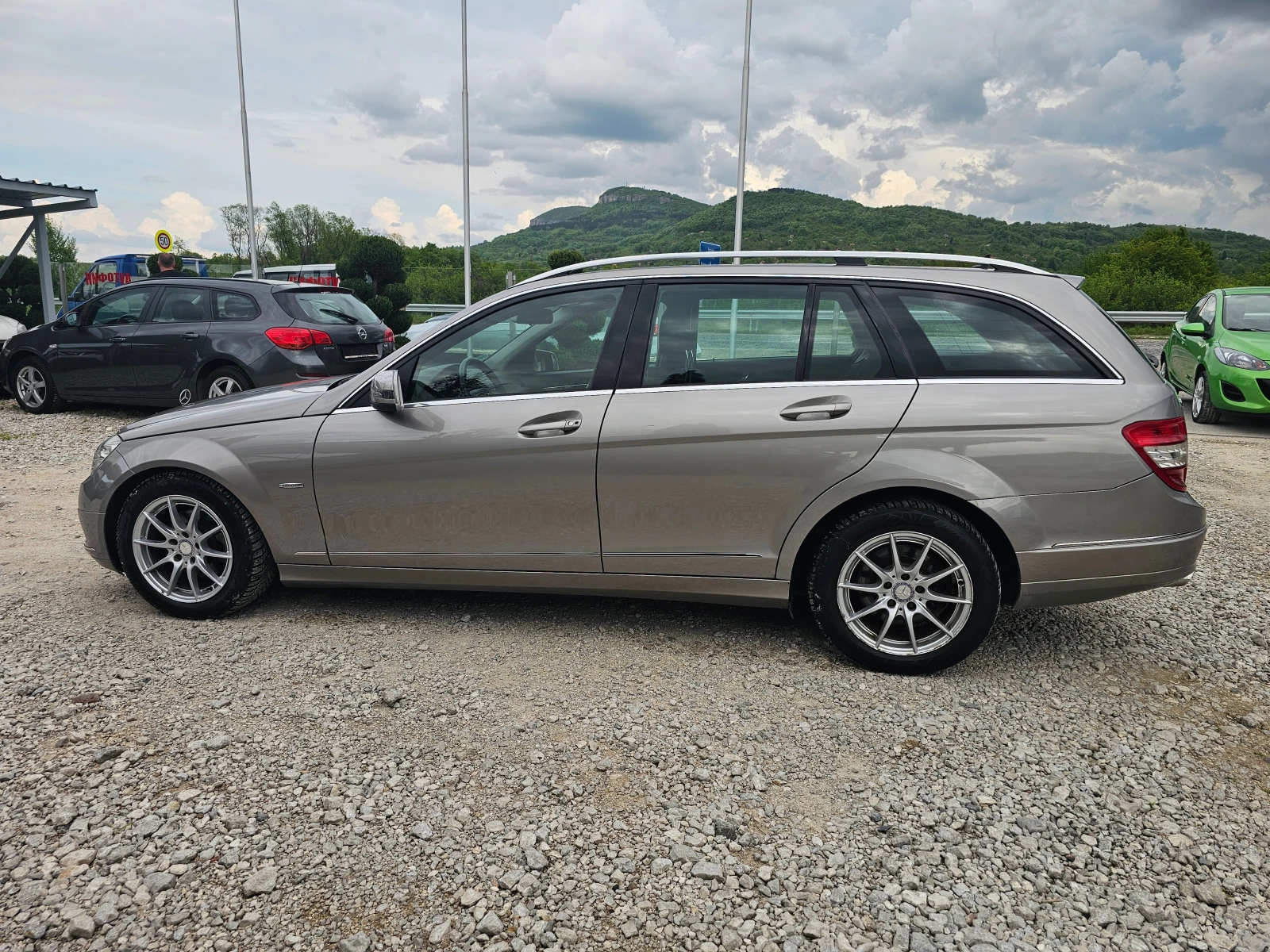 Mercedes-Benz C 220 2.2 CDI 170кс АВТОМАТИК ! ! КЛИМАТРОНИК - изображение 2