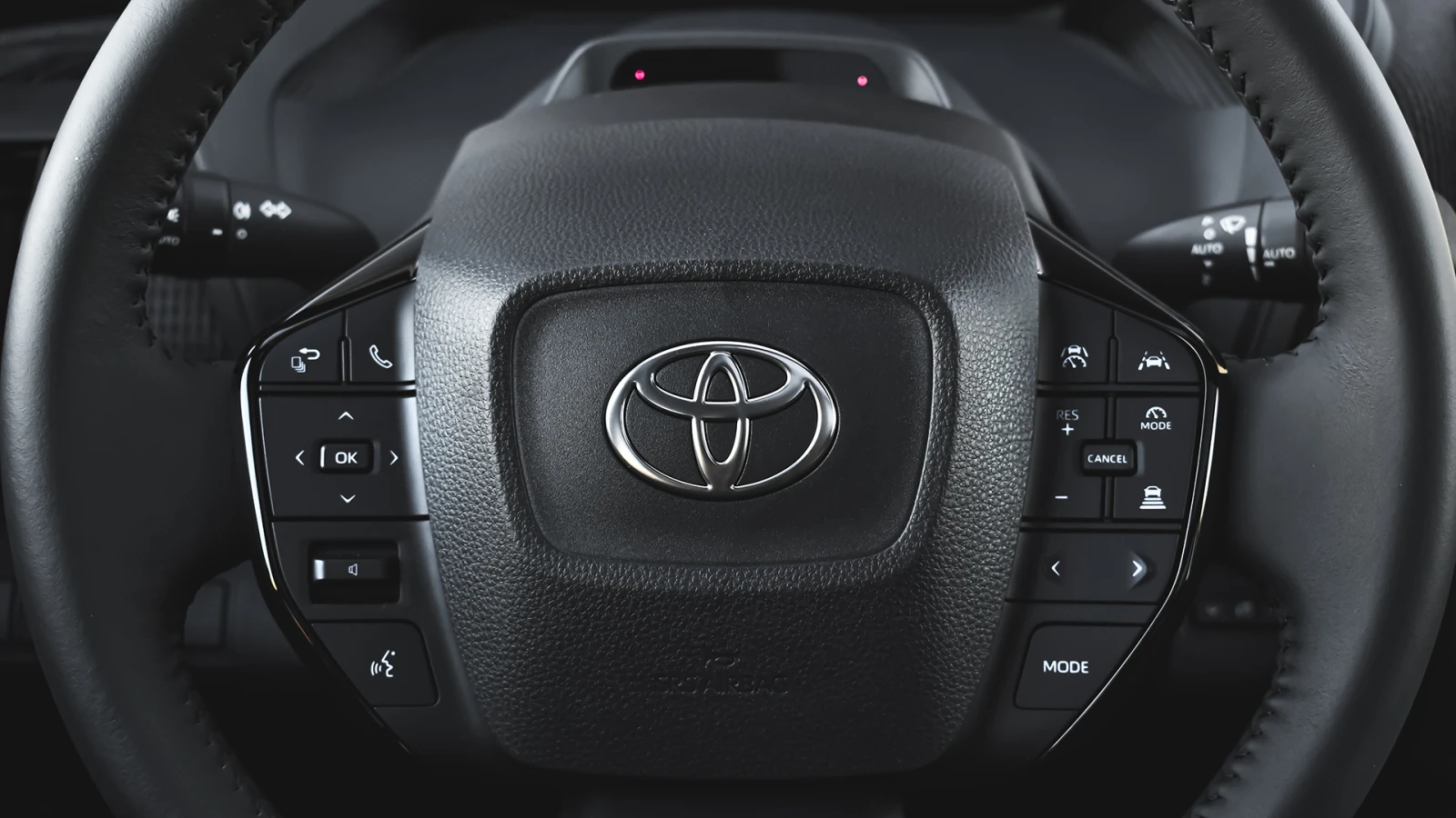 Toyota bZ4X Executive 4x4 71.4 kWh BEV - изображение 9