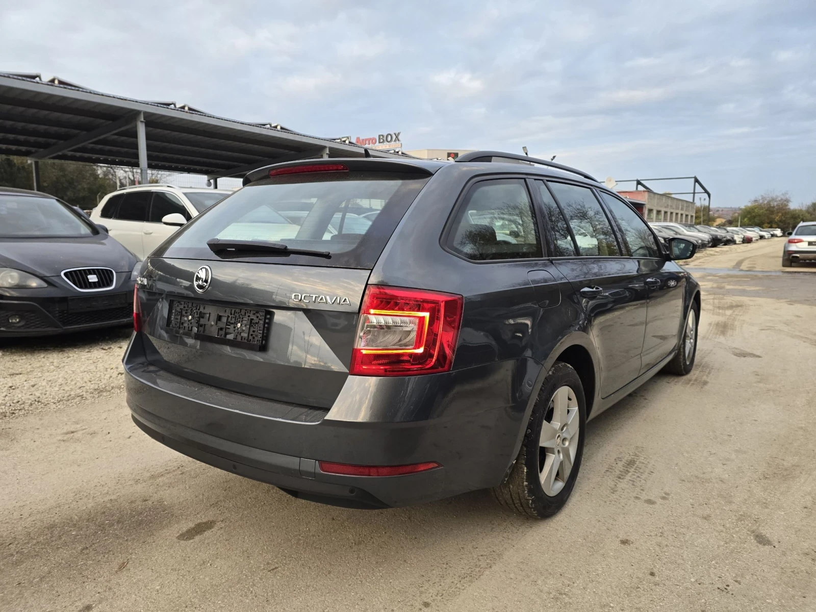 Skoda Octavia 1.6TDI 115к.с style - изображение 4
