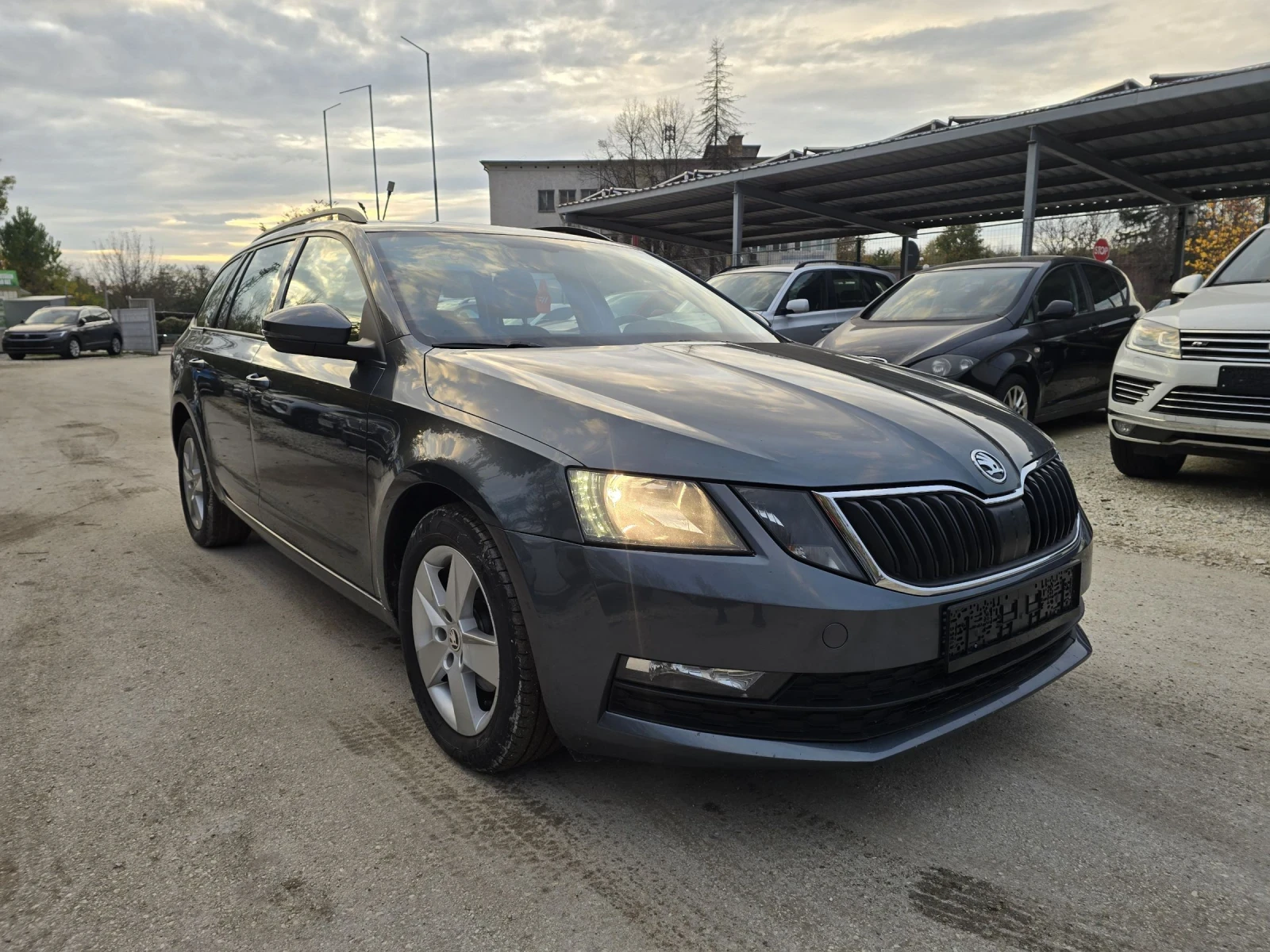 Skoda Octavia 1.6TDI 115к.с style - изображение 2