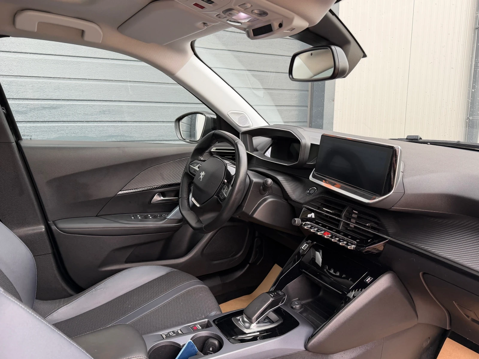 Peugeot 2008 e-2008 EV 2020 Allure 50 KwH  - изображение 10