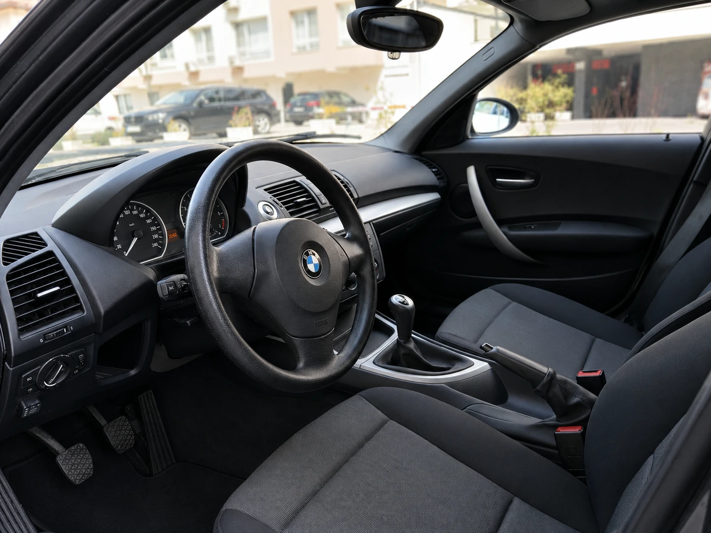 BMW 116 БЕНЗИН/ГАЗ#РЕГИСТРИРАН#ОБСЛУЖЕН#ВСИЧКО ПЛАТЕНО!!!, снимка 8 - Автомобили и джипове - 54357129