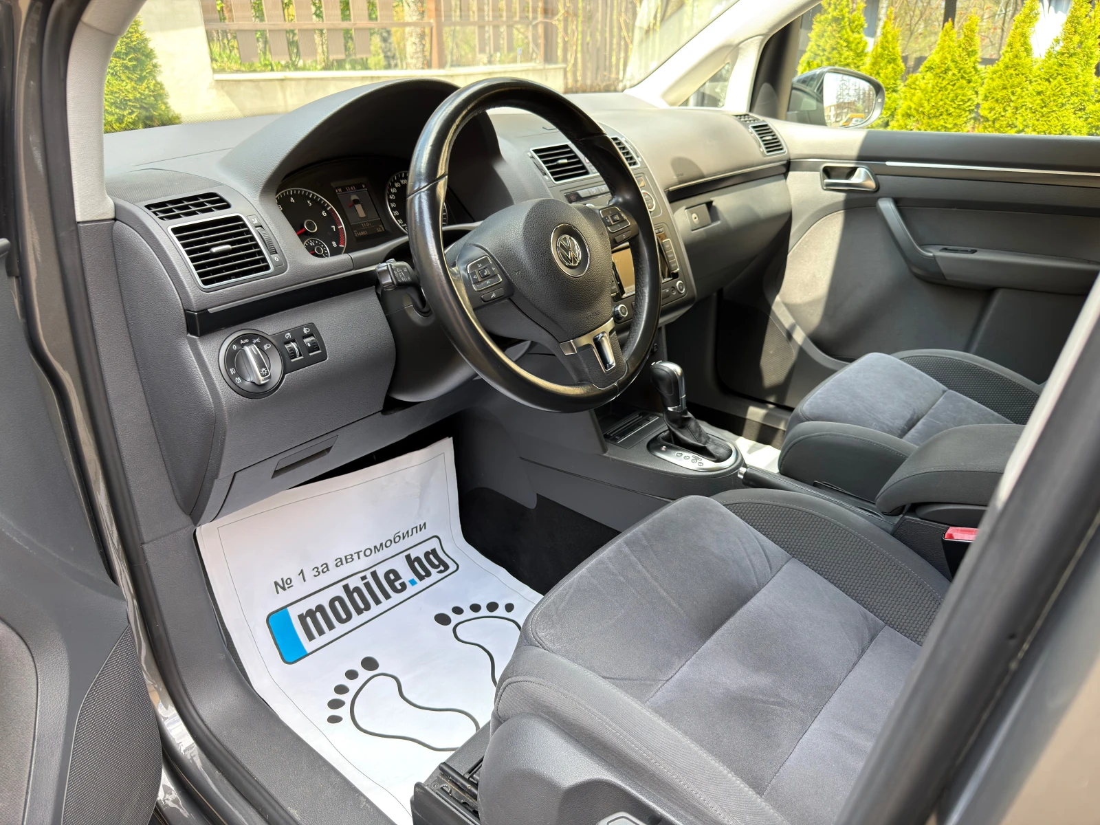 VW Touran 1.4-ECO FUEL-METAN-AUTOMATIC-NAVI-ALKANTAR* , снимка 8 - Автомобили и джипове - 54237390