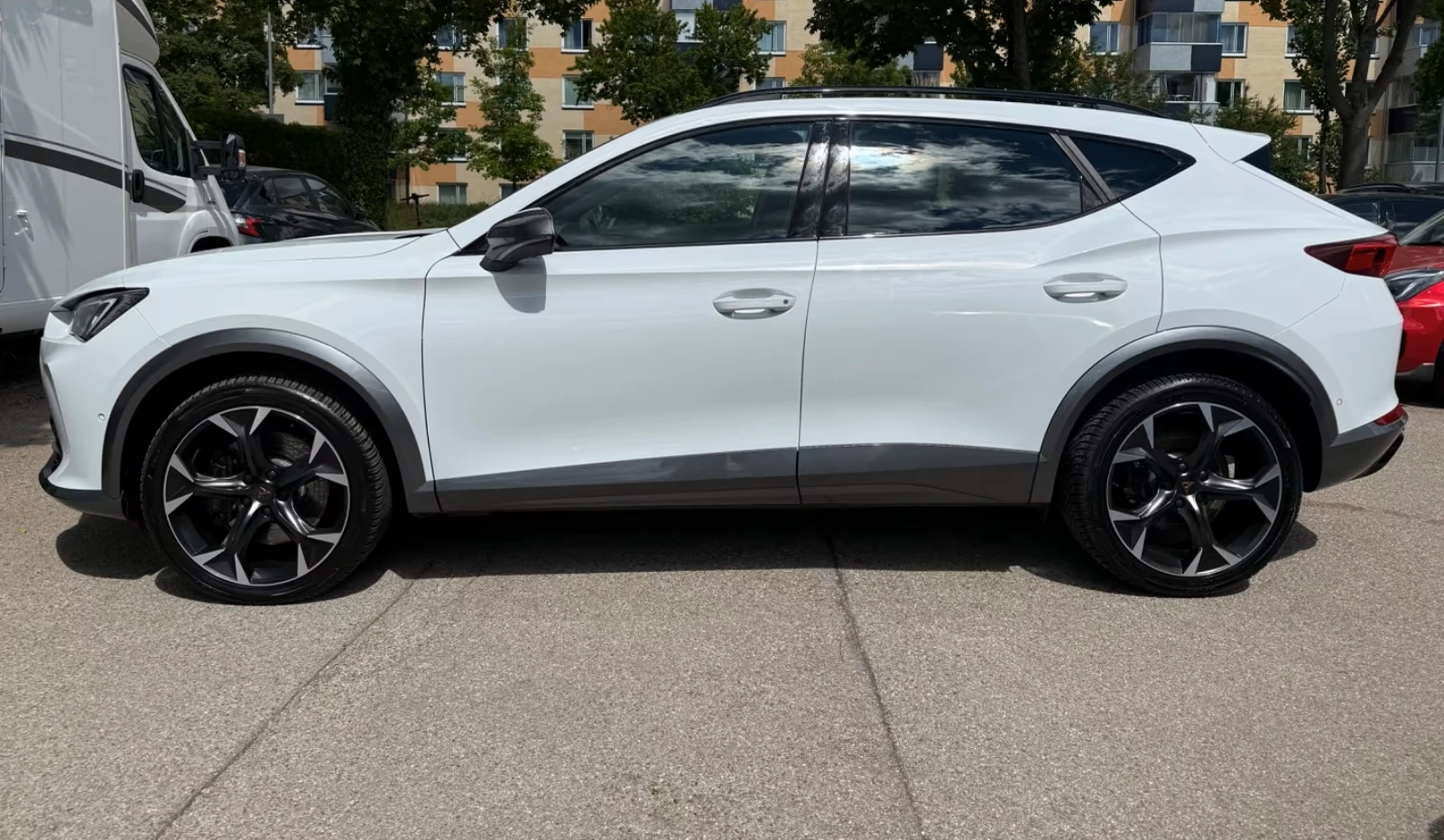 Cupra Formentor VZ* BEATS* MEMORY* DISTR* CAM* CARPLAY* , снимка 7 - Автомобили и джипове - 54548675