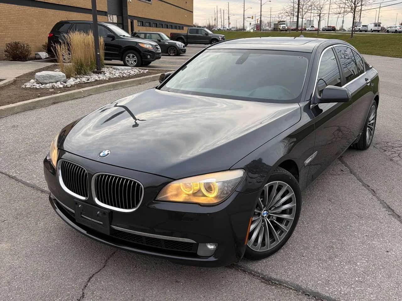 BMW 750 * 4dr Sdn xDrive AWD * CARFAX * ���� �� �� | Mobile.bg � ����������� 1