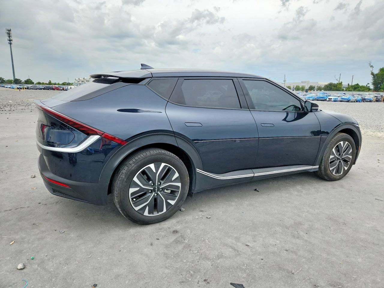 Kia EV6 Light Long Range AWD, снимка 3 - Автомобили и джипове - 54859610