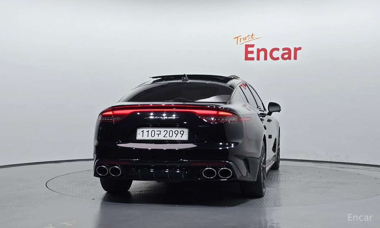 Kia Stinger 3.3 GT AWD* DISTRONIC* HARMAN KARDON* 360* ХЕДЪП* , снимка 4 - Автомобили и джипове - 55244759