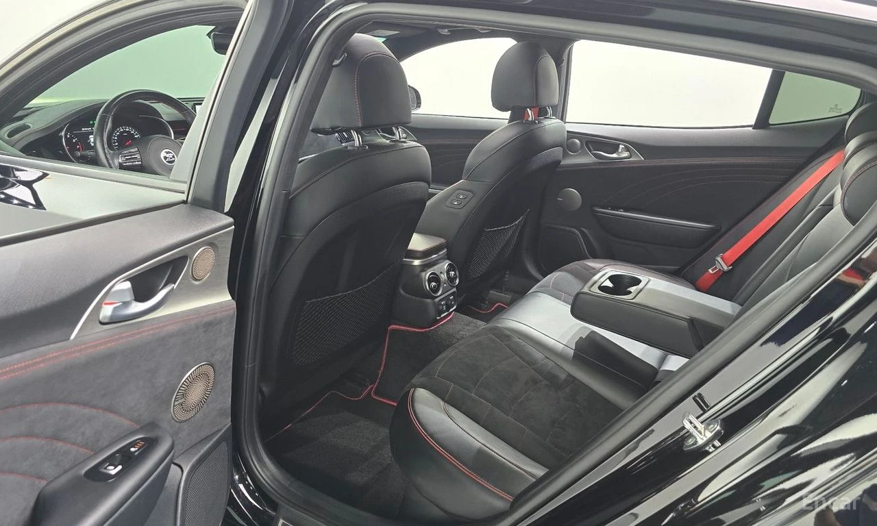 Kia Stinger 3.3 GT AWD* DISTRONIC* HARMAN KARDON* 360* ХЕДЪП* , снимка 17 - Автомобили и джипове - 55244759