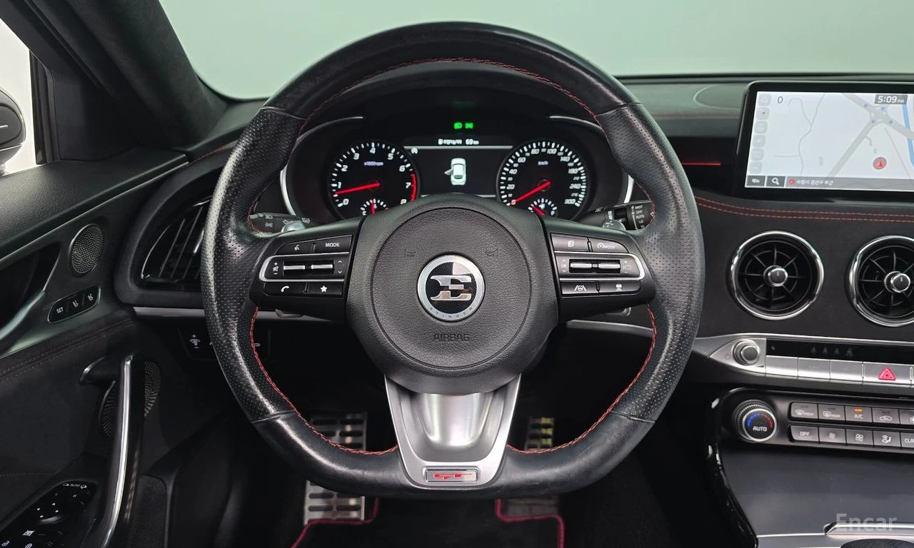 Kia Stinger 3.3 GT AWD* DISTRONIC* HARMAN KARDON* 360* ХЕДЪП* , снимка 9 - Автомобили и джипове - 55244759