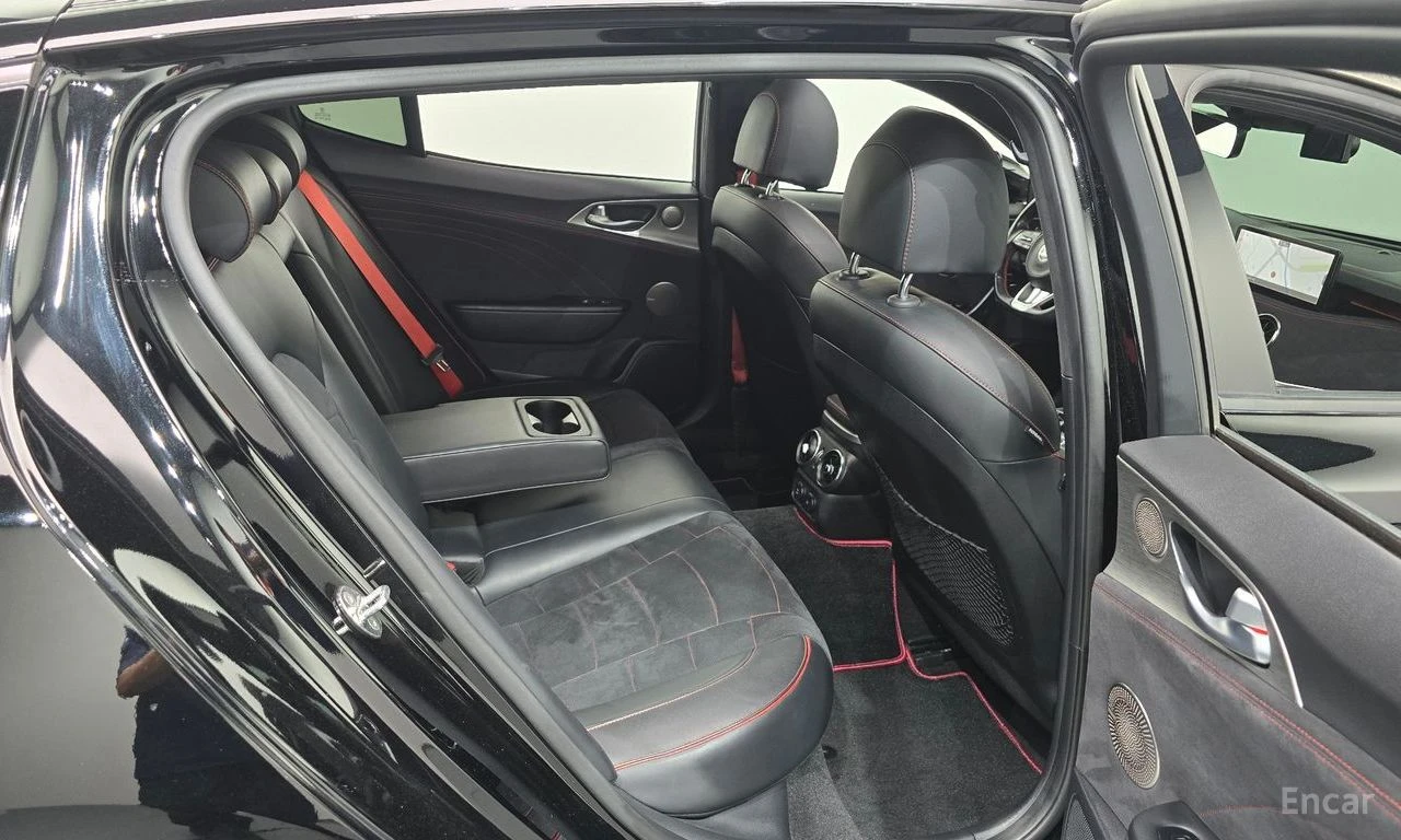 Kia Stinger 3.3 GT AWD* DISTRONIC* HARMAN KARDON* 360* ХЕДЪП* , снимка 16 - Автомобили и джипове - 55244759