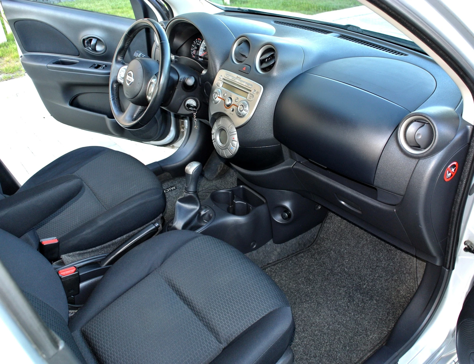 Nissan Micra 1.2* КЛИМАТРОНИК* ЕВРО5В* АВТОПИЛОТ* , снимка 10 - Автомобили и джипове - 55495285