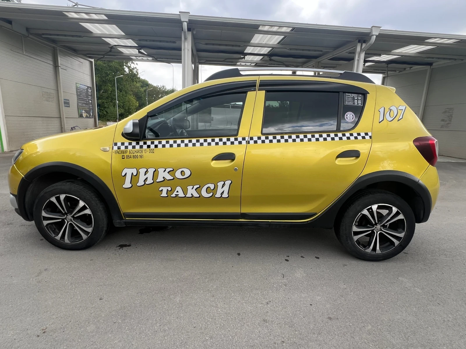 Dacia Sandero 0.9 TCe* 90hp* КОЖА* Stepway , снимка 5 - Автомобили и джипове - 55751416