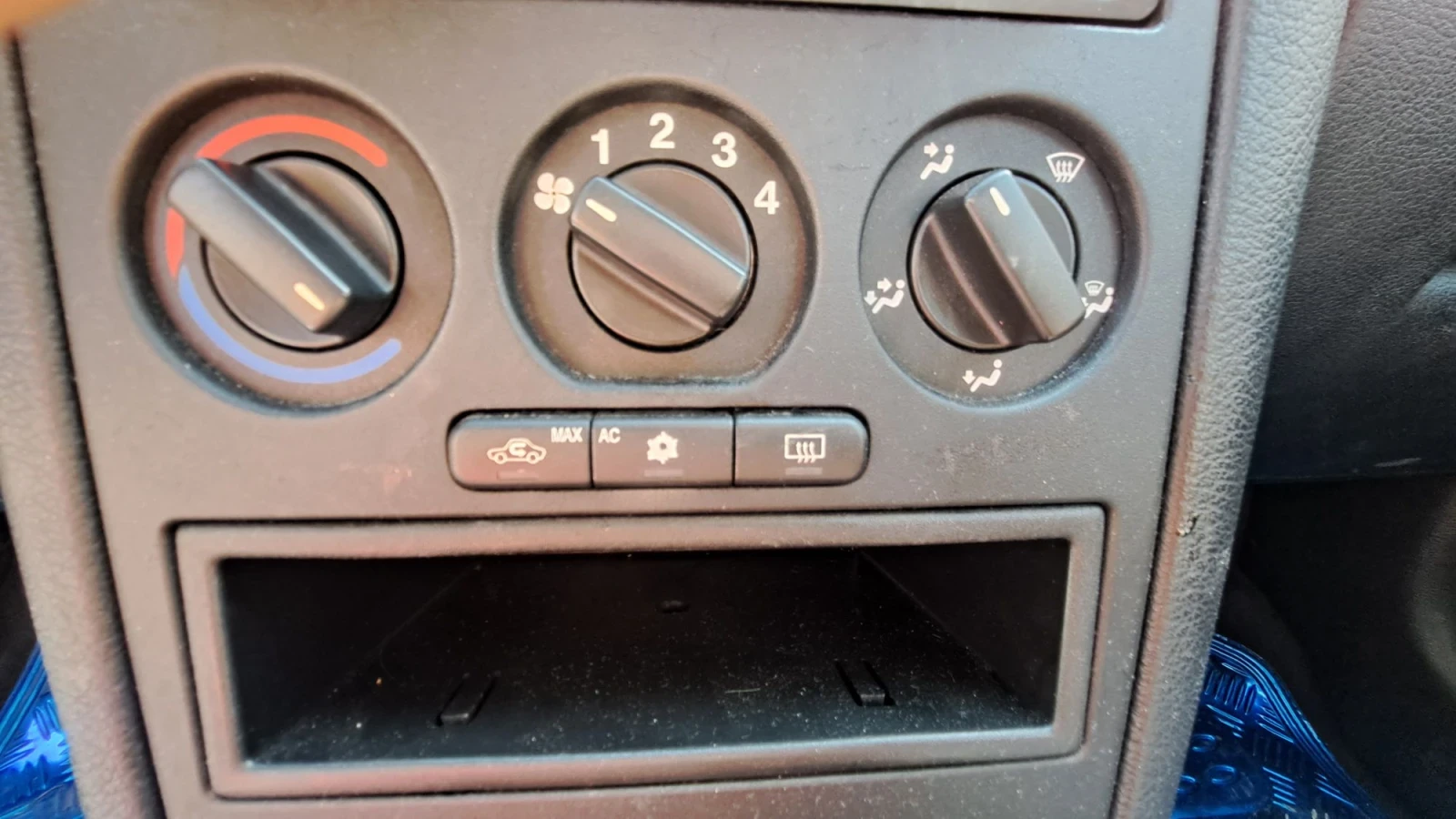 Opel Astra 1.7, снимка 8 - Автомобили и джипове - 56063960
