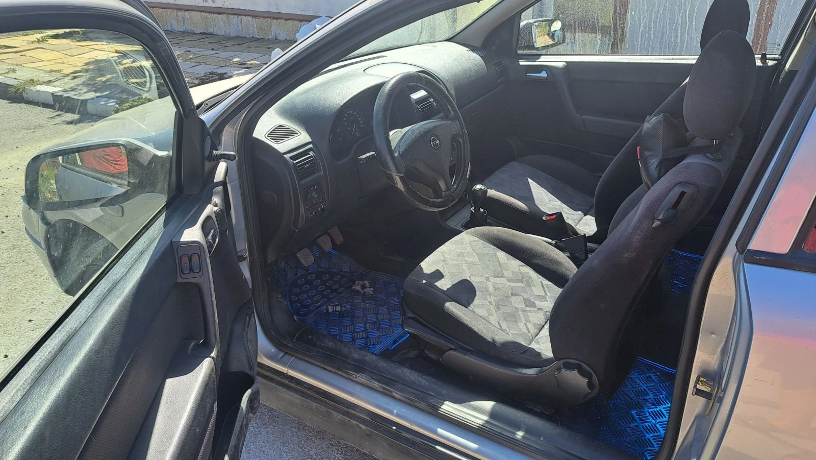 Opel Astra 1.7, снимка 4 - Автомобили и джипове - 56063960