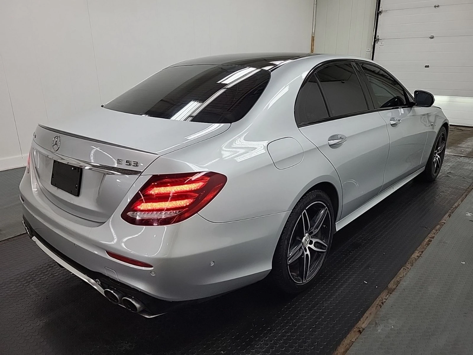 Mercedes-Benz E 53 AMG Burmester* MULTIBEAM LED, снимка 5 - Автомобили и джипове - 56138965